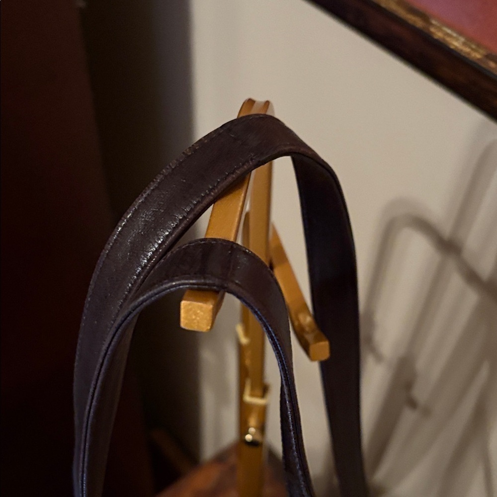 Bally Luxury women’s hand bag in excellent condition - Picture 2 of 16